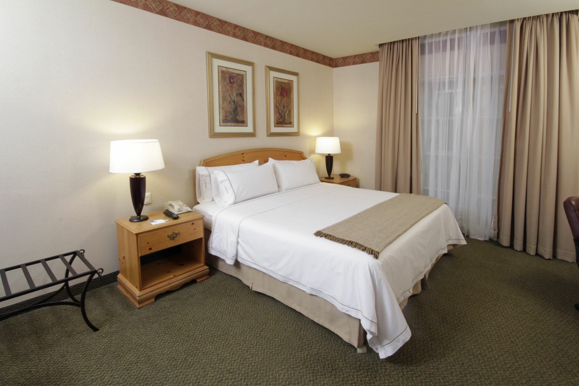 Holiday Inn Express Silao-Aeropuerto Bajio By Ihg Exterior photo